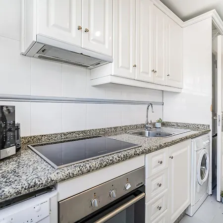 Real Golden Mile - 3 Bedroom