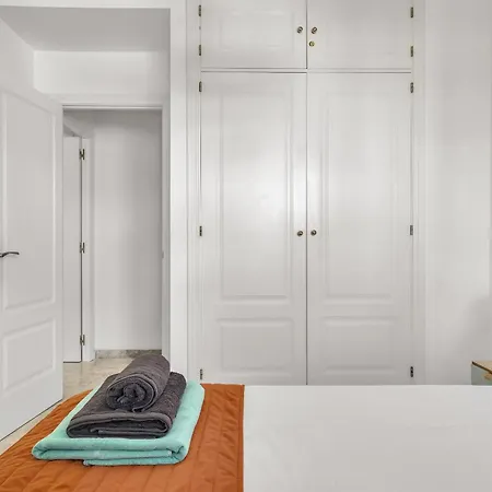 Real Golden Mile - 4 Bedroom By Finest *