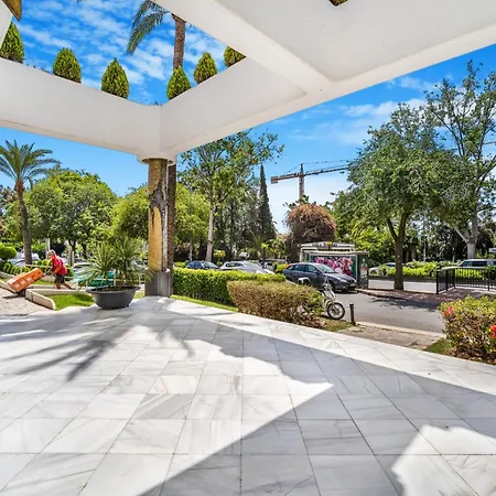 Real Golden Mile - 3 Bedroom Apartment *