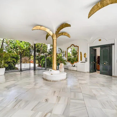 Real Golden Mile - 3 Bedroom Apartment