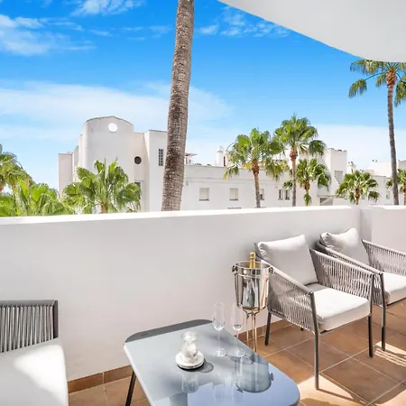 Real Golden Mile - 3 Bedroom Apartment *