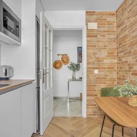 Real Golden Mile - 4 Bedroom By Finest Apartment