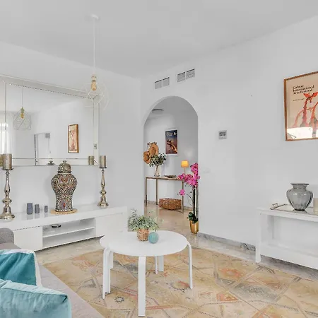 Real Golden Mile - 4 Bedroom By Finest Apartment