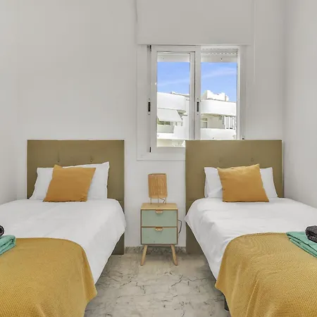 Real Golden Mile - 4 Bedroom By Finest Apartment *