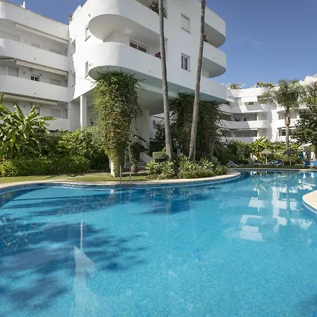 Real Golden Mile - 4 Bedroom By Finest