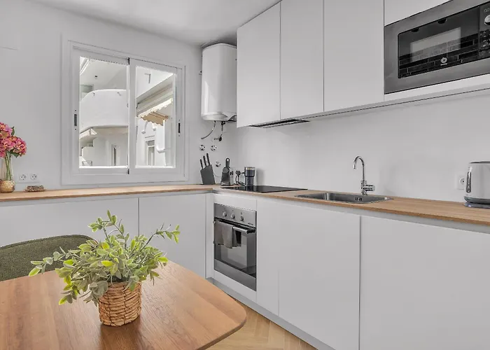 Real Golden Mile - 4 Bedroom By Finest