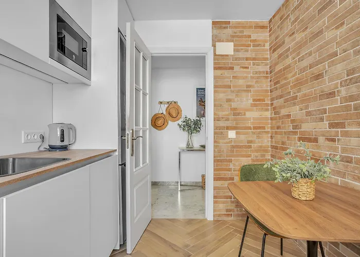 Real Golden Mile - 4 Bedroom By Finest شقة