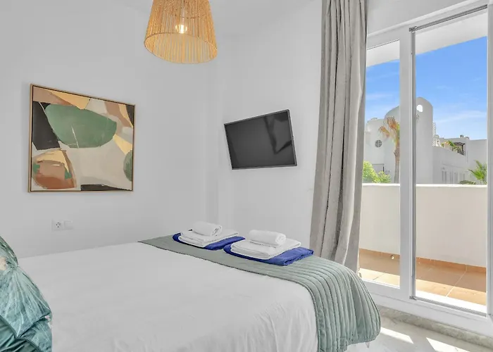 Real Golden Mile - 4 Bedroom By Finest