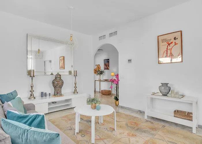 Real Golden Mile - 4 Bedroom By Finest شقة