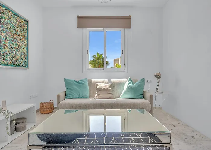 Real Golden Mile - 4 Bedroom By Finest شقة ماربيا