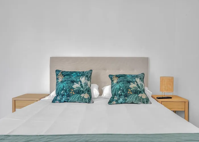 Real Golden Mile - 4 Bedroom By Finest