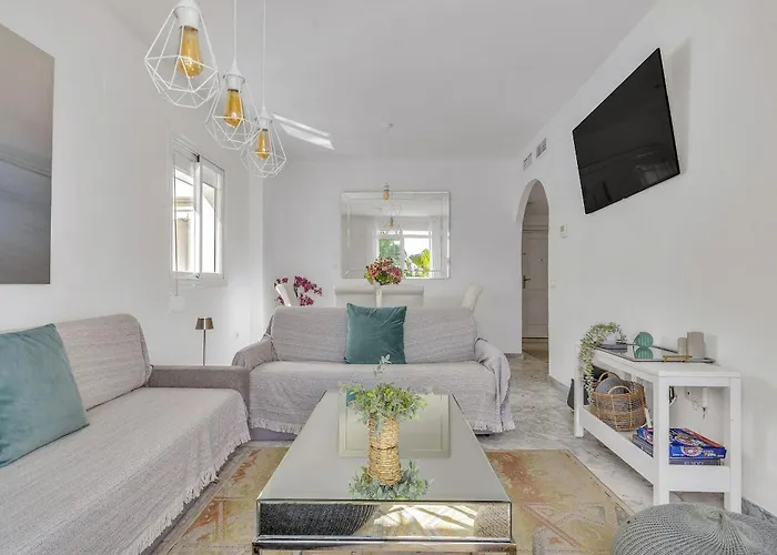 Real Golden Mile - 4 Bedroom By Finest * ماربيا