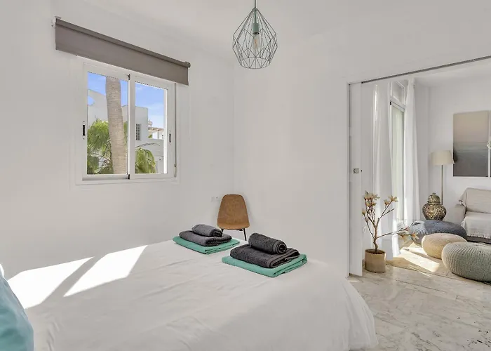 Real Golden Mile - 4 Bedroom By Finest شقة ماربيا