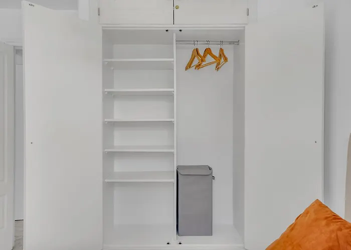 شقة Real Golden Mile - 4 Bedroom By Finest ماربيا