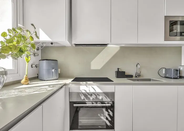 Real Golden Mile - 4 Bedroom By Finest